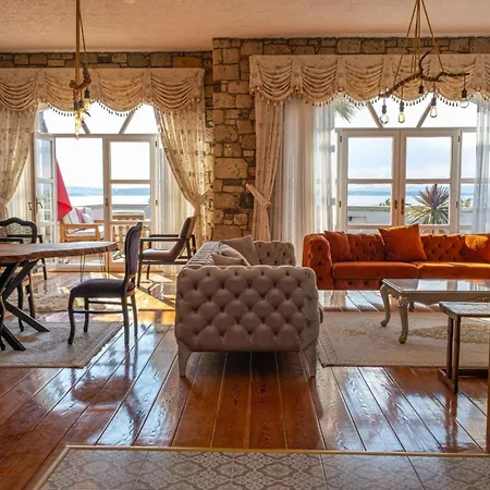 Вілла Fener Burnunda Denize Sifir Orjinaltas Malikane Чешме