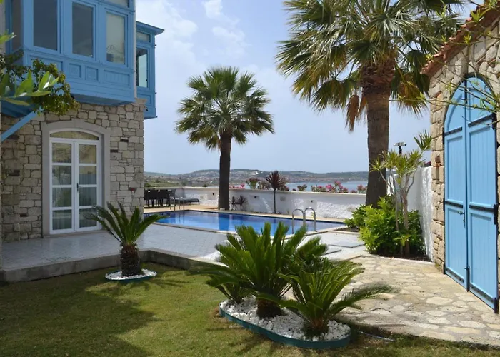 Fener Burnunda Denize Sifir Orjinaltas Malikane * Чешме