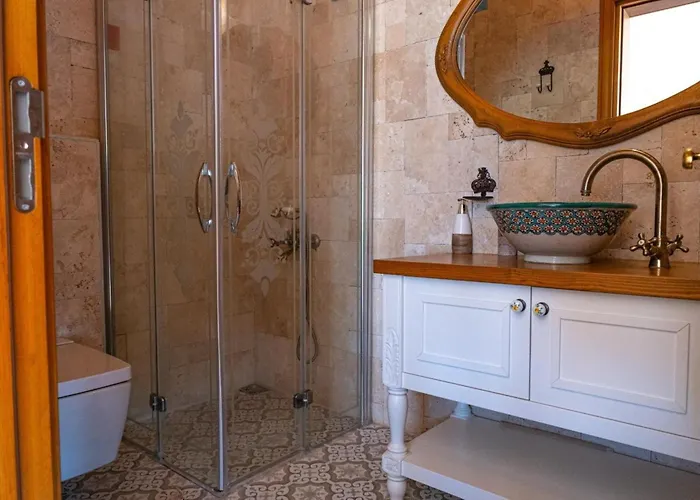 Fener Burnunda Denize Sifir Orjinaltas Malikane 别墅 Çeşme